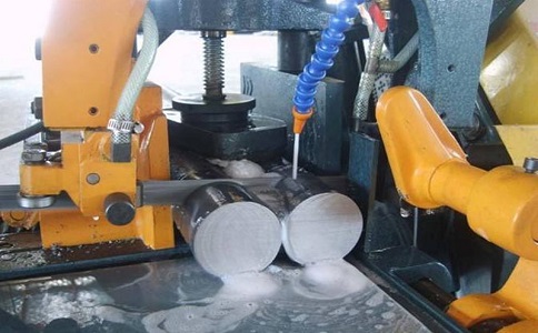 靖西卧式带锯床的送料方式有哪几种？